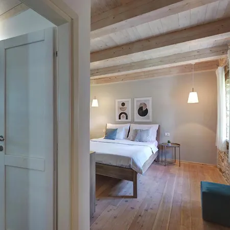 Cozy In With Kitchen Kanfanar